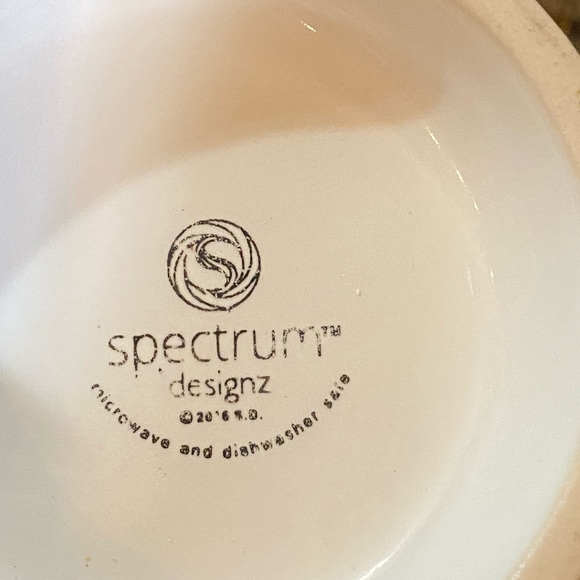 Spectrum Designs lab dog ceramic mug white with turquoise interior - Picture 4 of 5